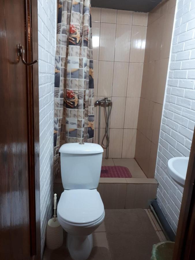 Гостевой Дом Ксения Hotel Sukhumi Exterior foto